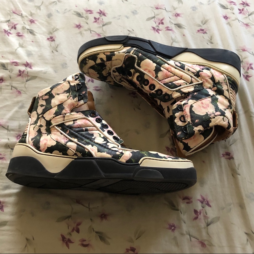 RARE Givenchy Tyson Floral Sneakers - Picture 2 of 8